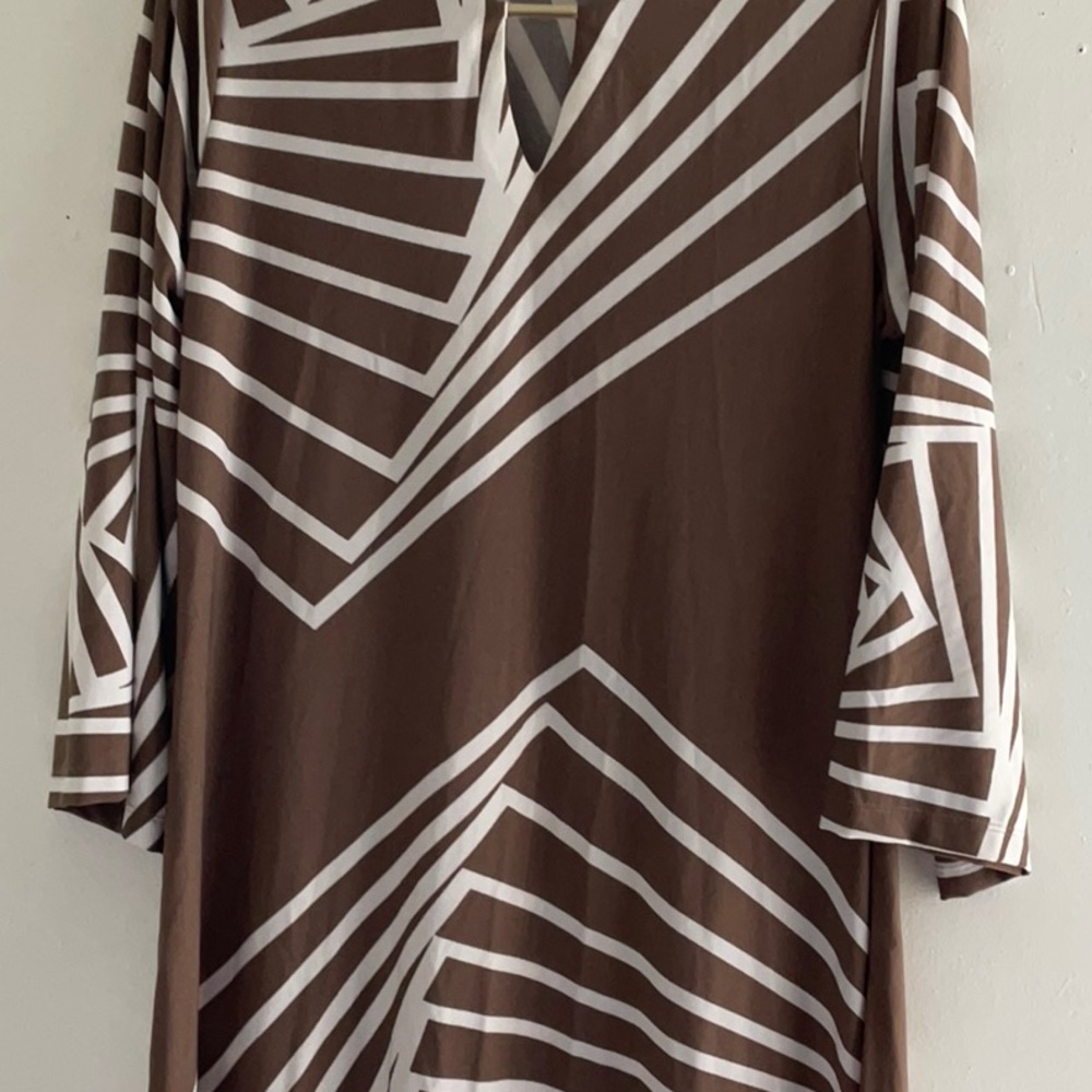 Hanni color brown/white Large in size